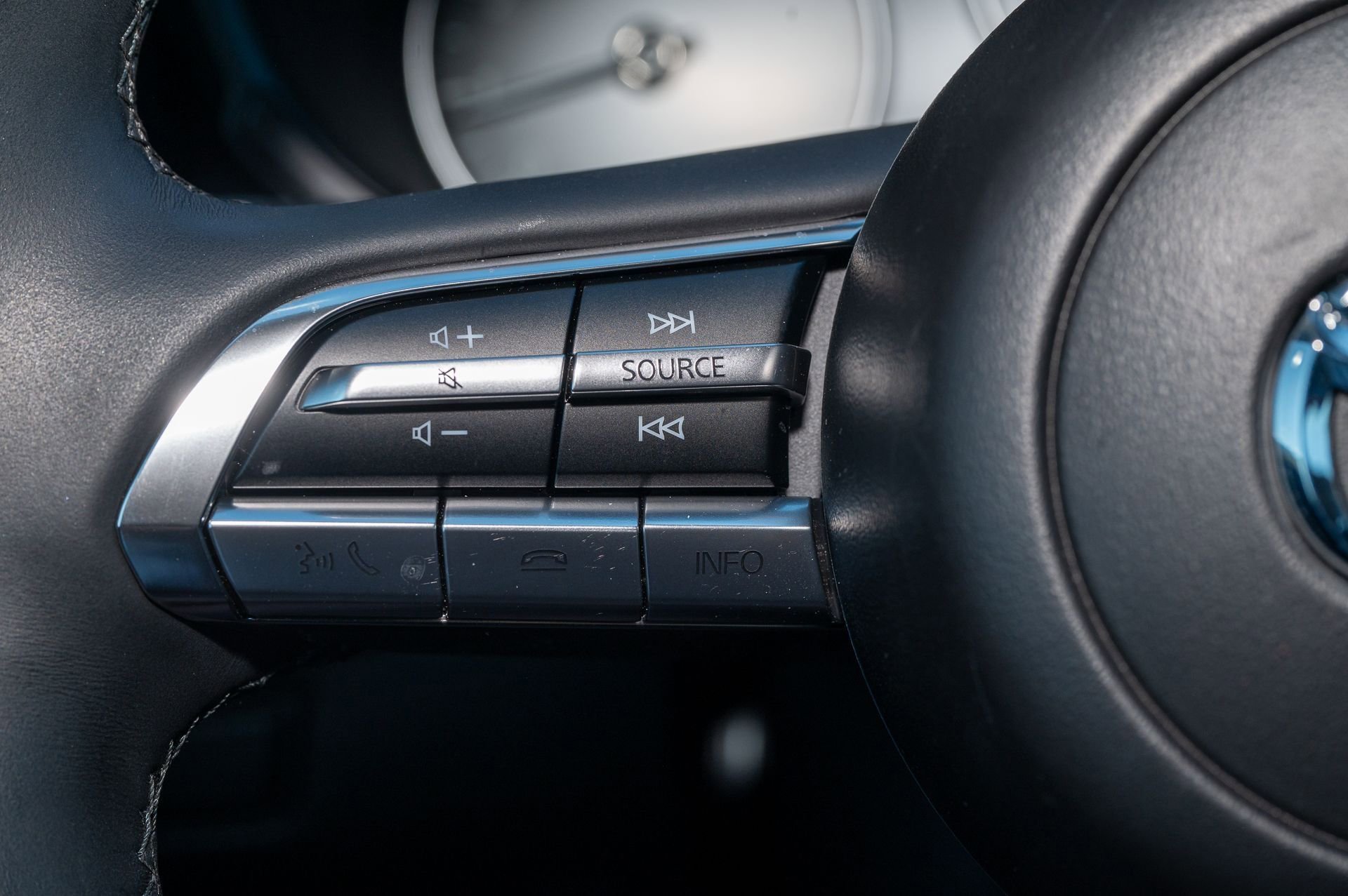 Used 2025 MAZDA CX-50 AWD 2.5 S w/ Weather Package image 31