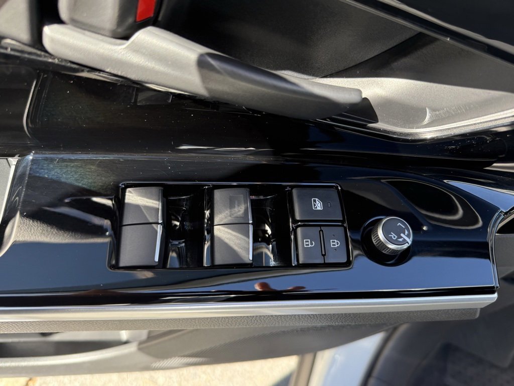 Used 2024 Toyota bZ4X Limited image 16