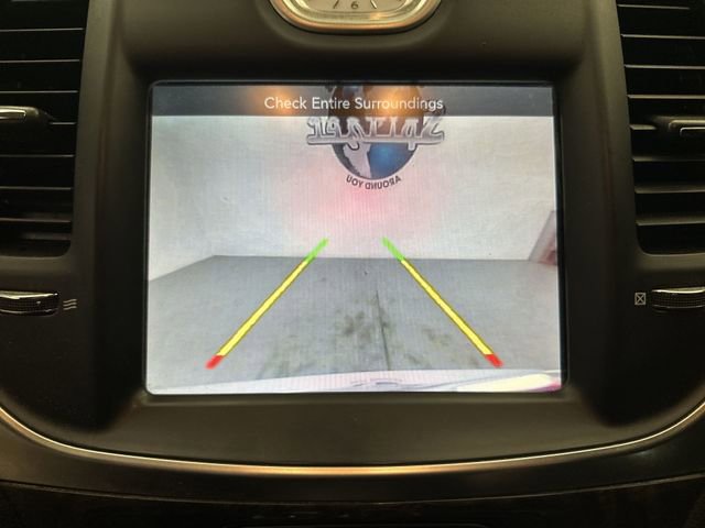 Used 2016 Chrysler 300 C image 26