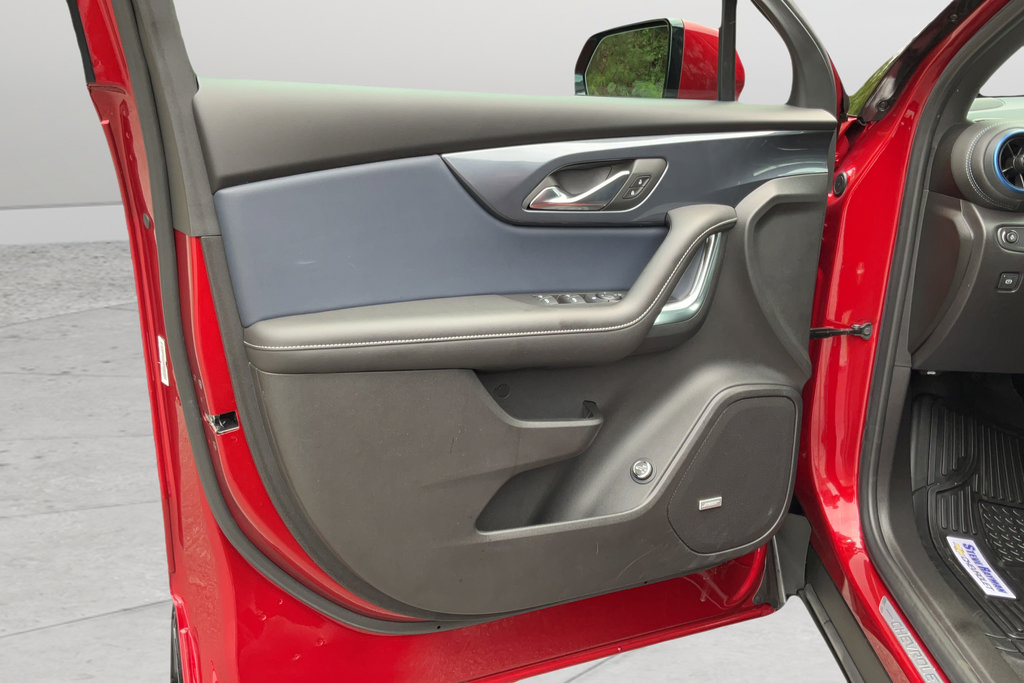 Used 2024 Chevrolet Blazer RS w/ LPO, Floor Liner Package FWD image 11