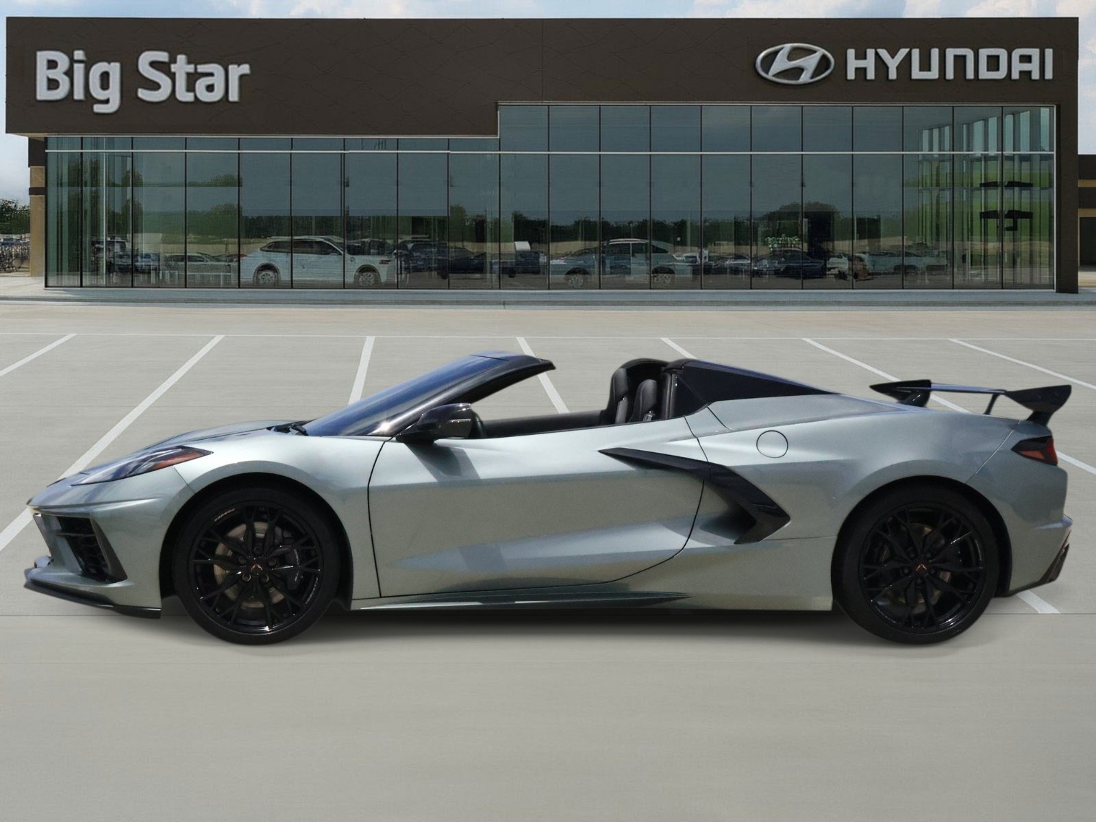 Used 2023 Chevrolet Corvette Stingray Preferred Conv w/ Z51 Performance Package RWD image 2
