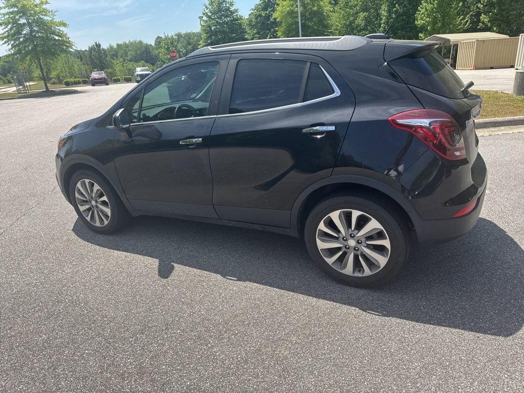 Used 2020 Buick Encore Preferred image 2
