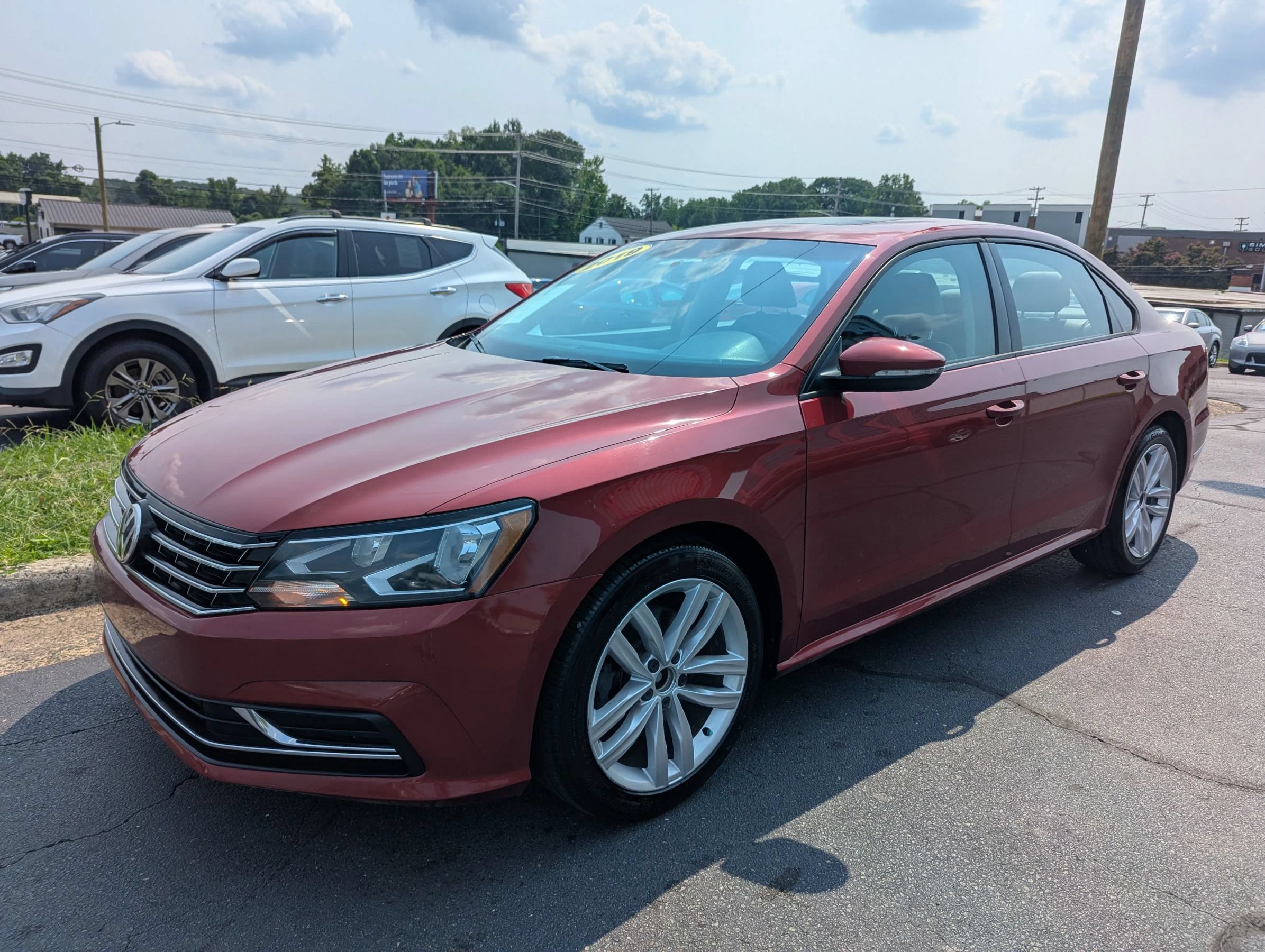 Used 2019 Volkswagen Passat 2.0T Wolfsburg w/ Wheels & Sunroof Package FWD image 3