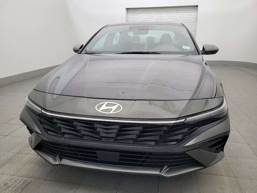 Used 2025 Hyundai Elantra SEL FWD image 15