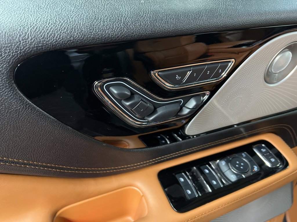 Certified 2023 Lincoln Aviator Black Label w/ Jet Package image 28