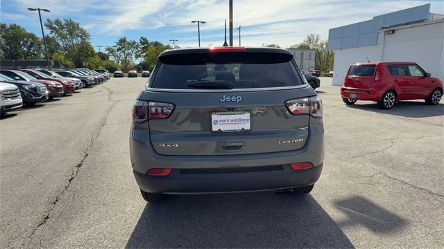 Used 2022 Jeep Compass Limited image 7