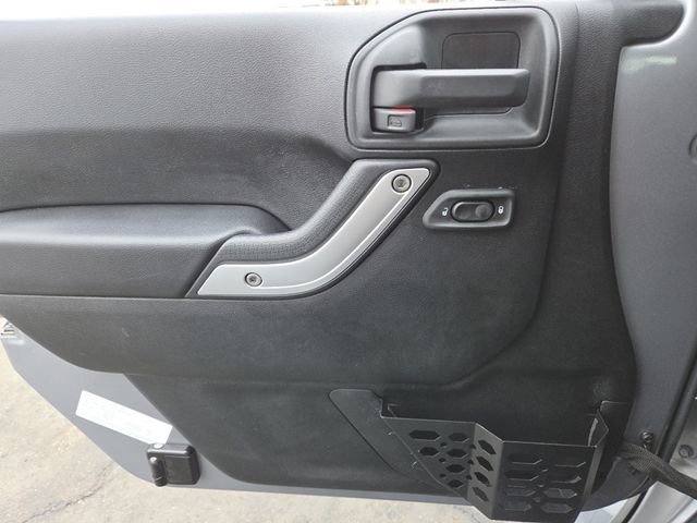 Used 2017 Jeep Wrangler Unlimited Sahara image 26