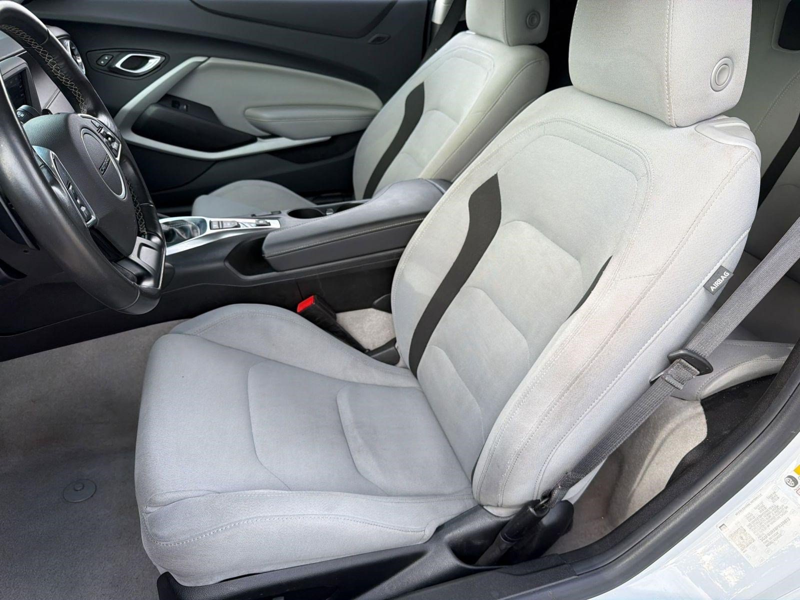 Certified 2023 Chevrolet Camaro LT RWD image 5