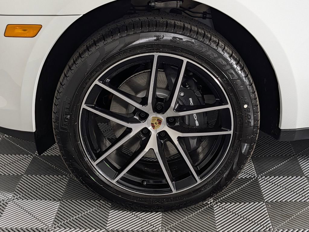 New 2026 Porsche Macan image 11