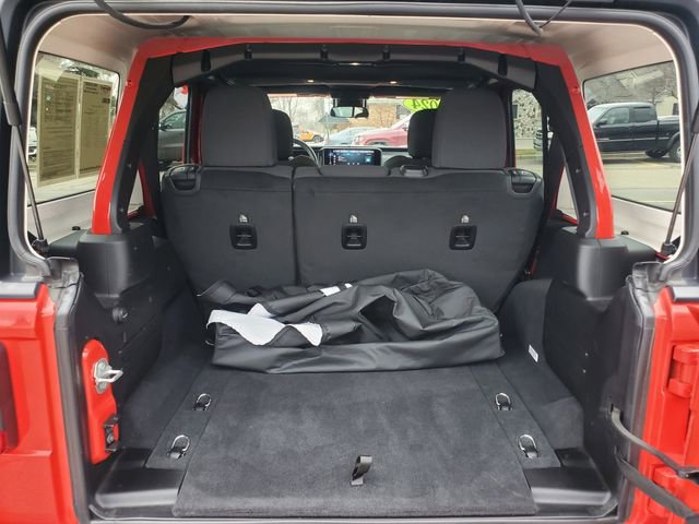 Used 2024 Jeep Wrangler Sport S image 9