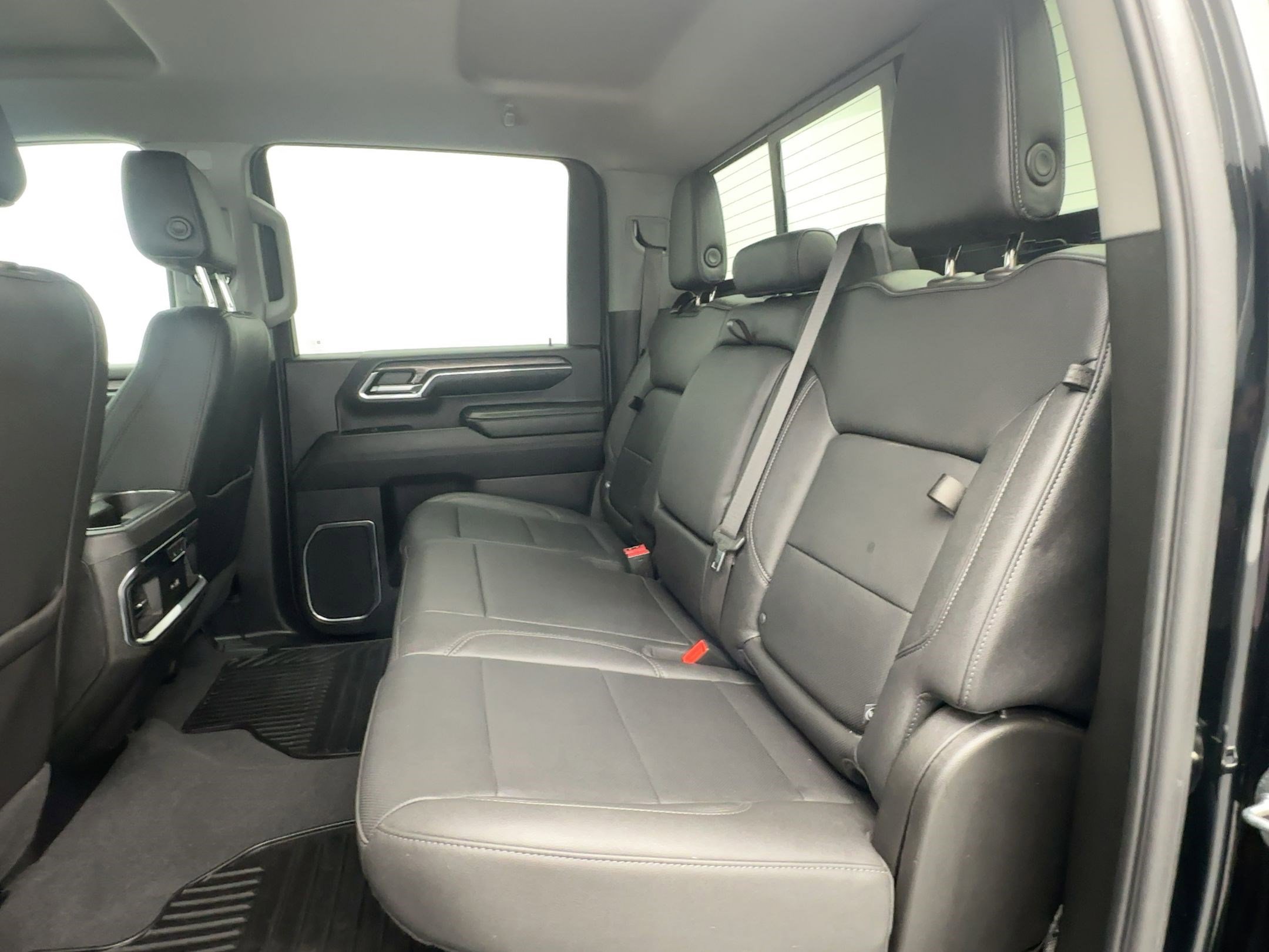 Used 2024 Chevrolet Silverado 3500 LTZ w/ LTZ Plus Package image 14