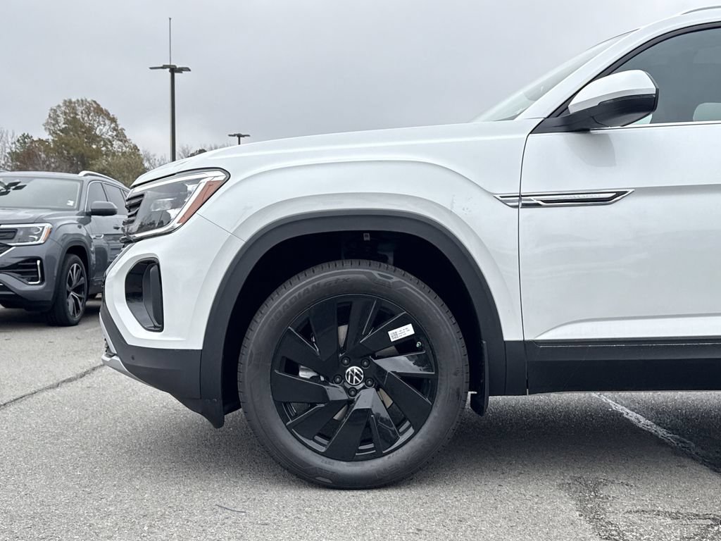New 2026 Volkswagen Atlas Cross Sport SE FWD image 9