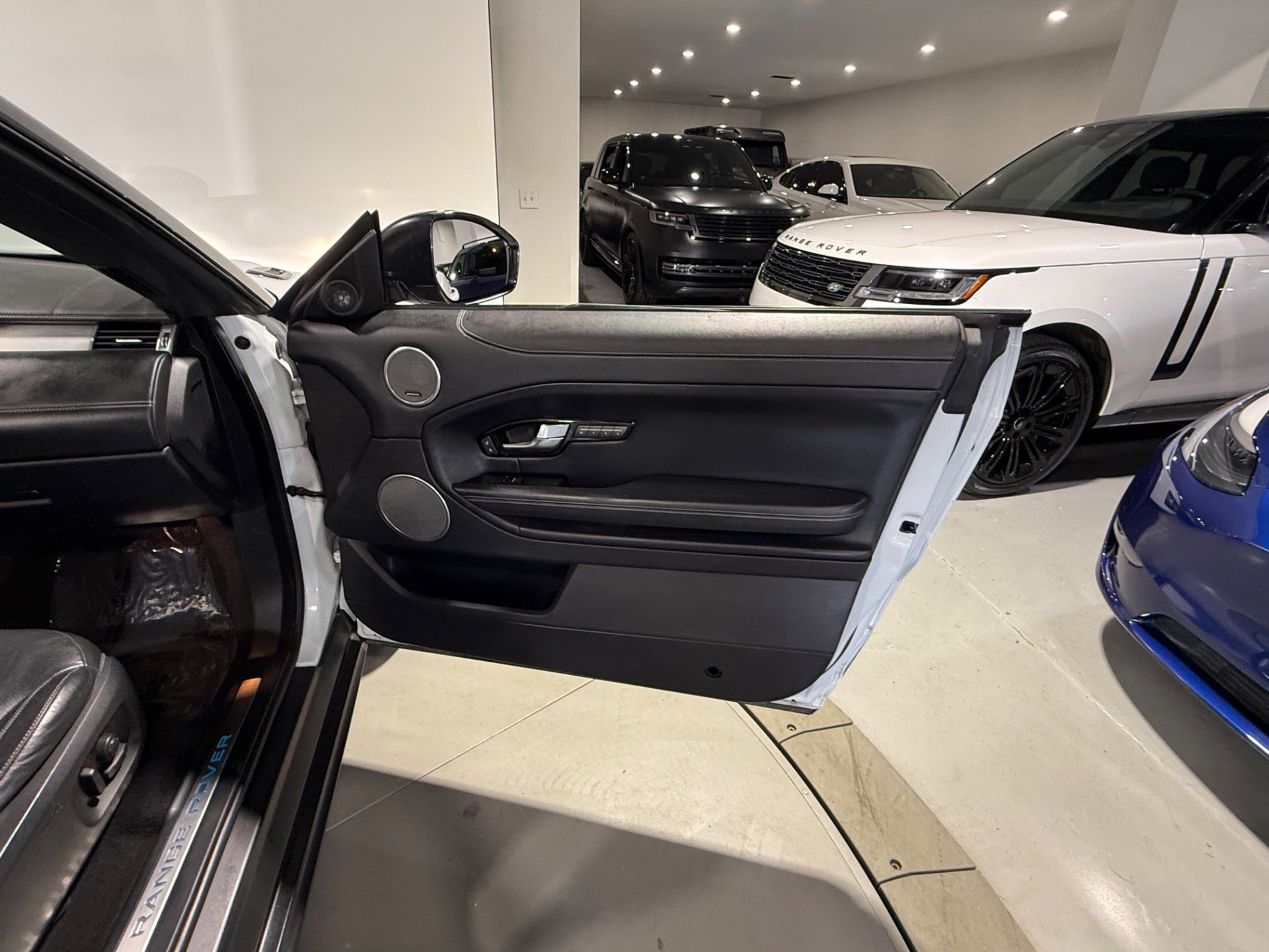 Used 2017 Land Rover Range Rover Evoque HSE Dynamic image 48