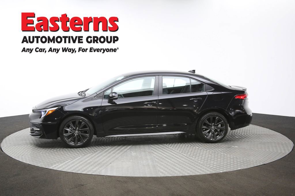 Used 2025 Toyota Corolla SE image 58