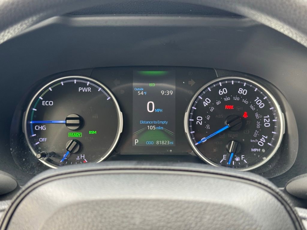 Used 2019 Toyota RAV4 LE AWD/4WD image 2