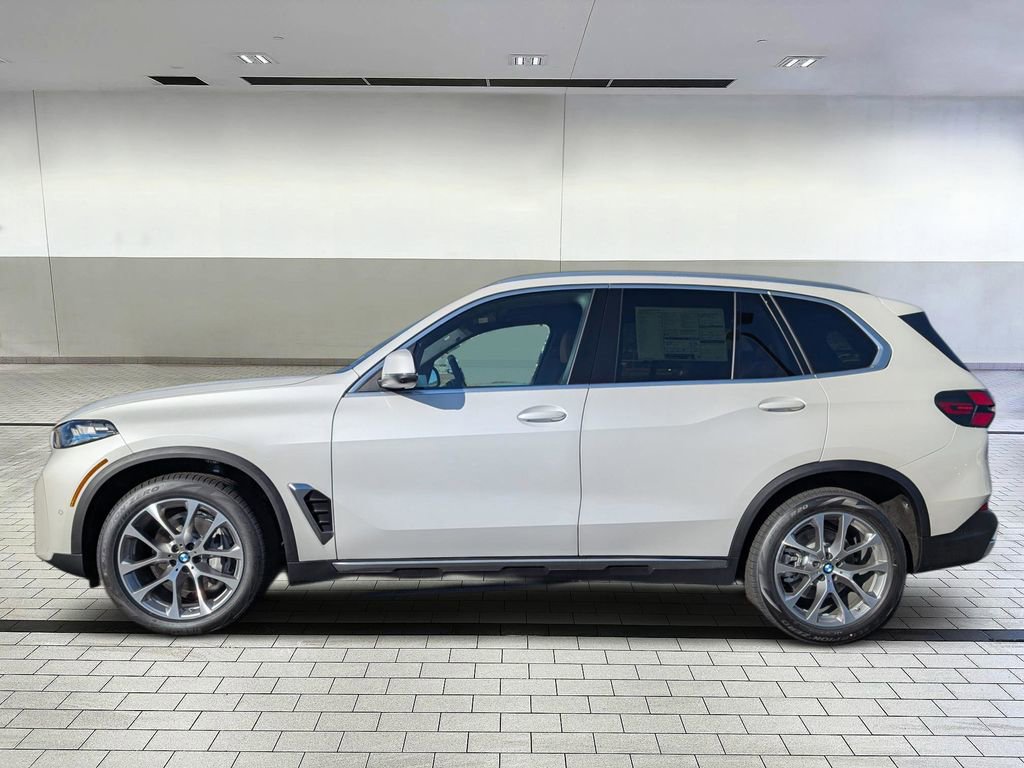 New 2026 BMW X5 xDrive40i image 2