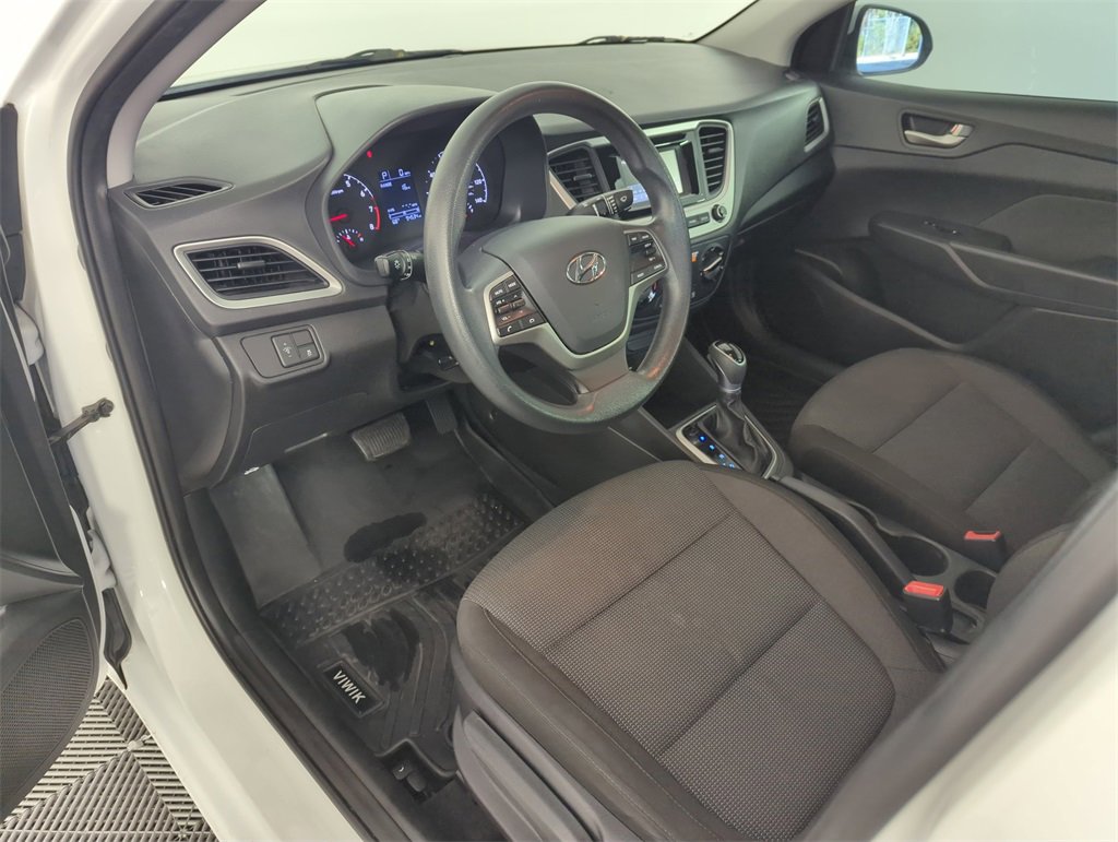 Used 2021 Hyundai Accent SE image 11