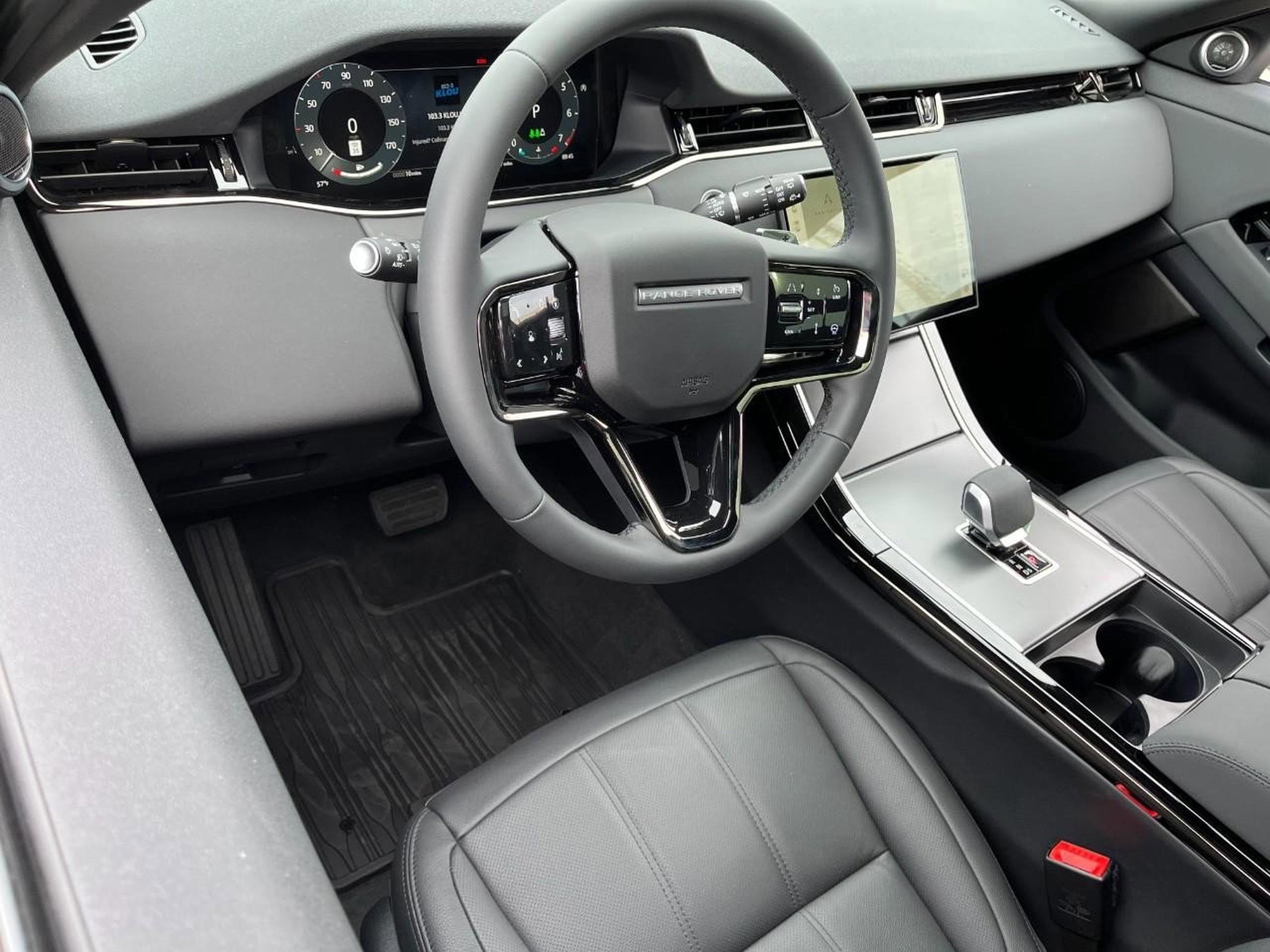 Used 2026 Land Rover Range Rover Evoque S image 21