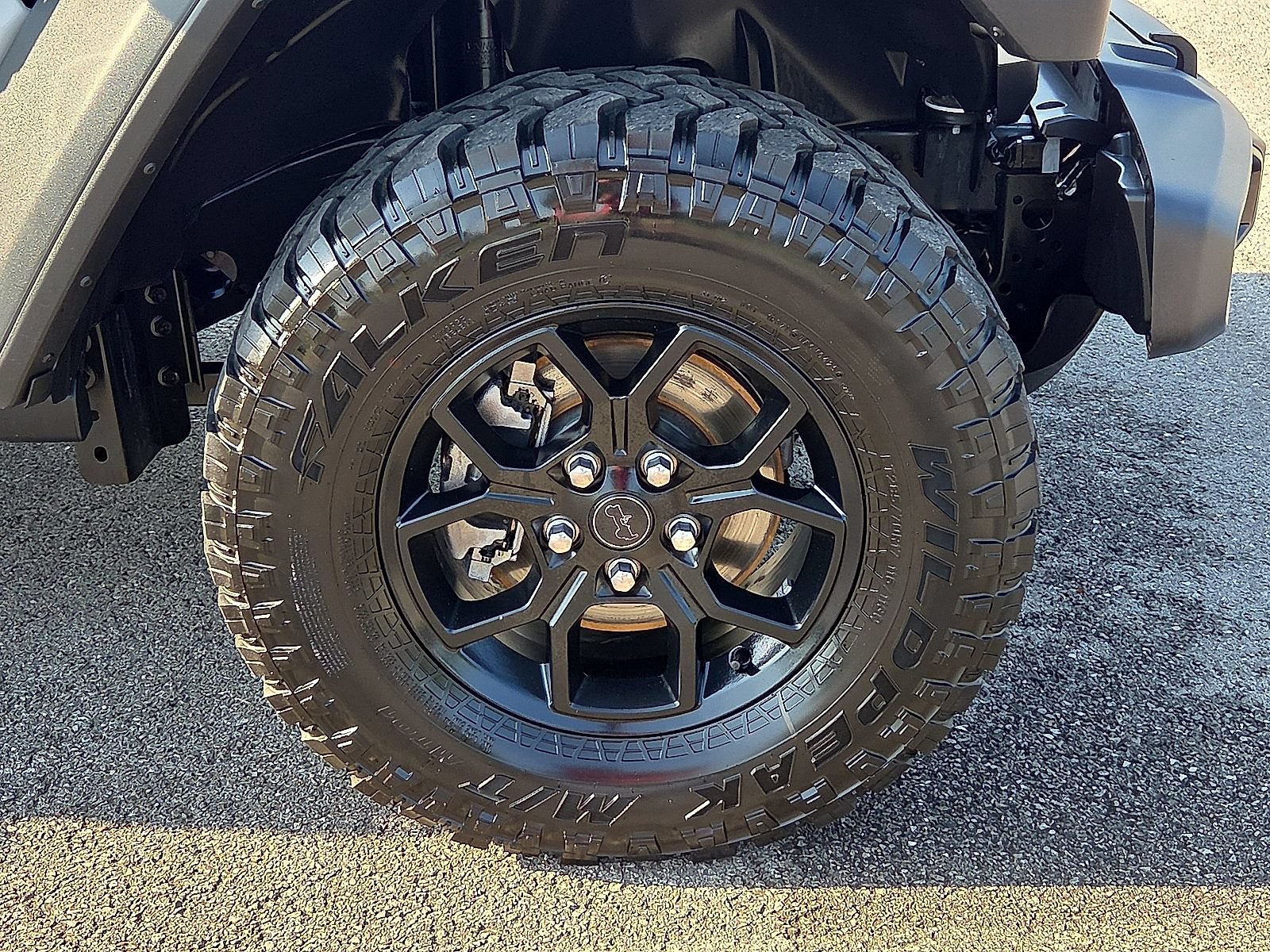 Used 2025 Jeep Wrangler Unlimited Sport AWD/4WD image 7