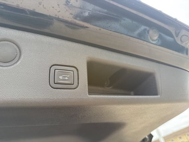 Used 2024 Chevrolet Equinox LT AWD/4WD image 39