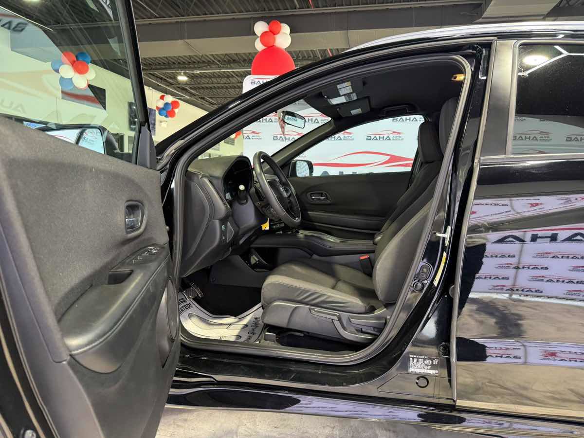 Used 2022 Honda HR-V Sport image 11