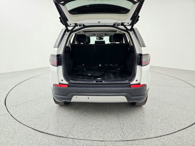 Certified 2022 Land Rover Discovery Sport SE image 15
