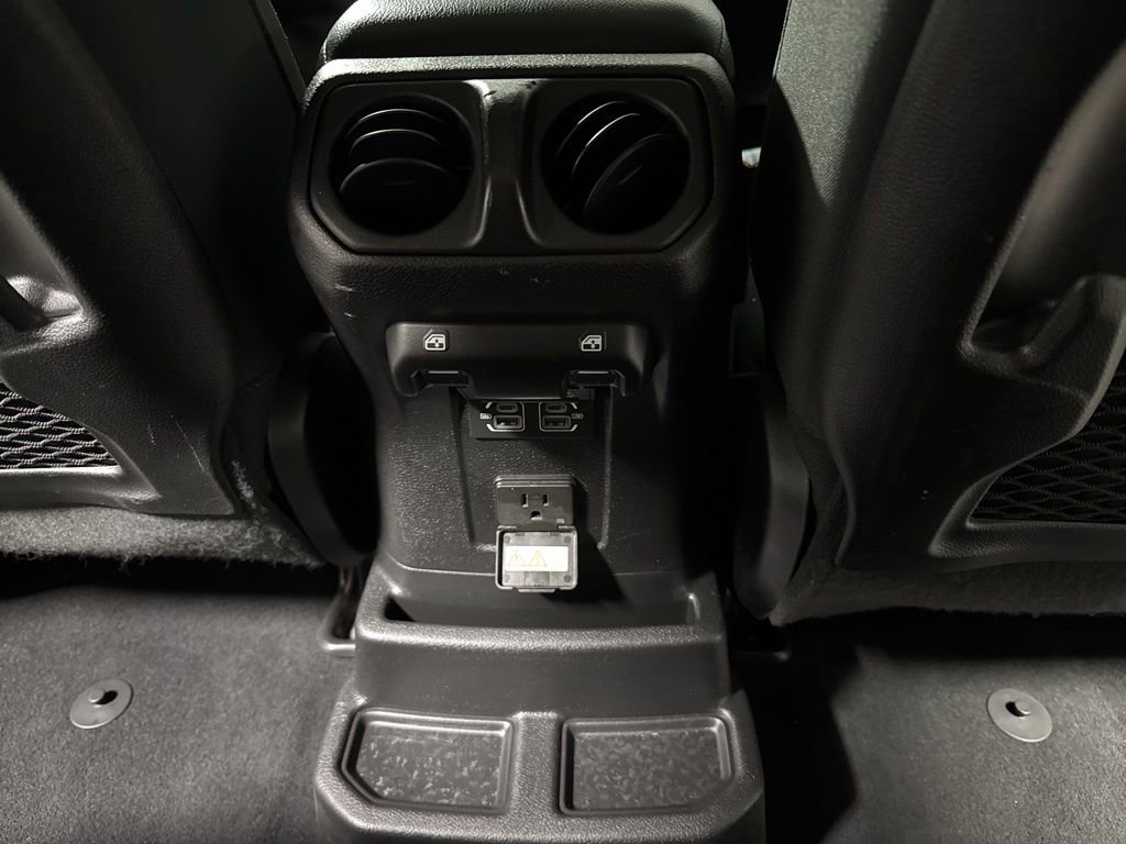 Used 2024 Jeep Wrangler Unlimited Rubicon 4xe image 14