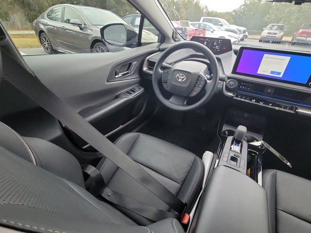 Used 2023 Toyota Prius Limited image 7