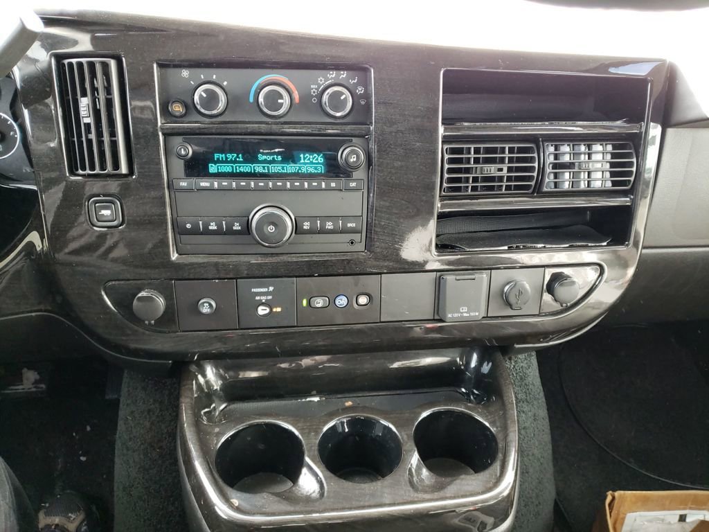 Used 2023 Chevrolet Express 2500 Extended image 18