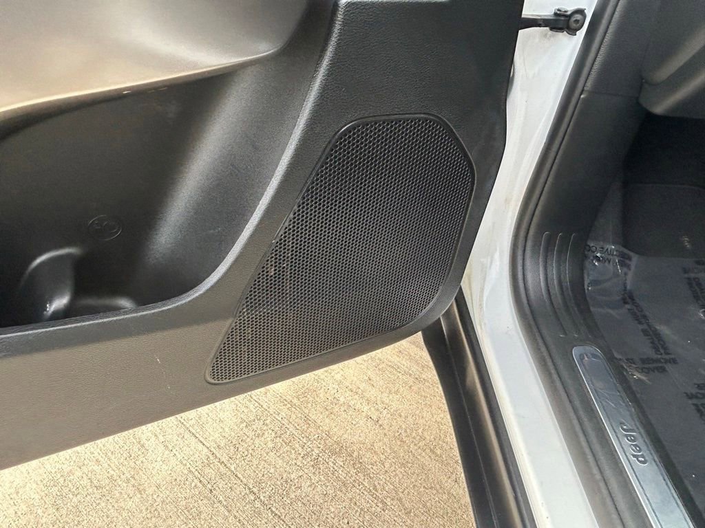 Certified 2019 Jeep Cherokee Limited image 15