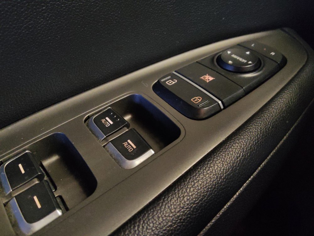 Used 2019 Kia Optima S image 27