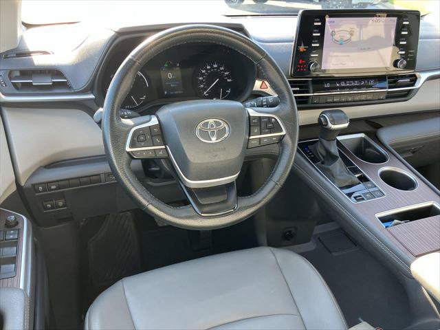 Certified 2023 Toyota Sienna XLE FWD image 15