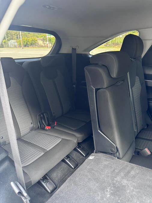 Used 2023 Kia Sorento LX image 22