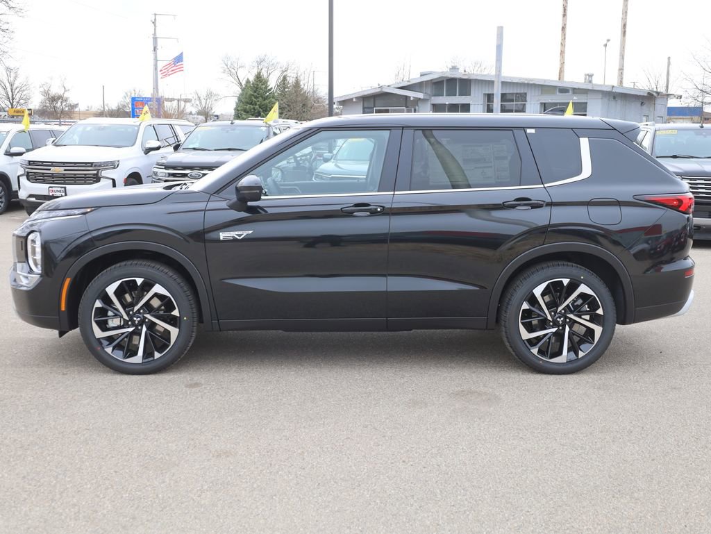 New 2025 Mitsubishi Outlander SE image 4