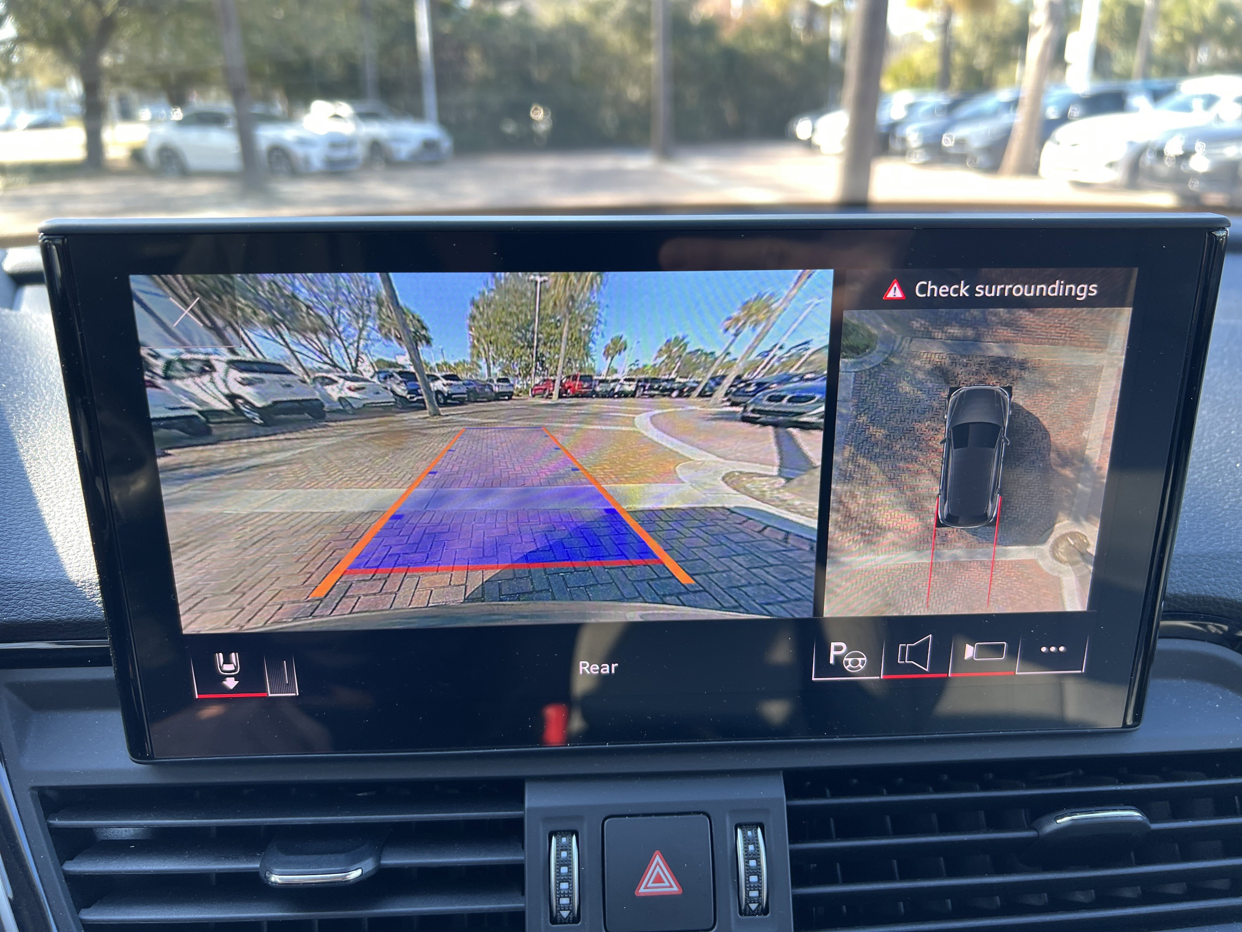 Used 2024 Audi Q5 2.0T Prestige w/ Prestige Package image 24