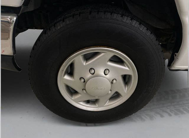 Used 2013 Ford E-250 and Econoline 250 w/ Commercial Cargo Van Pkg RWD image 16