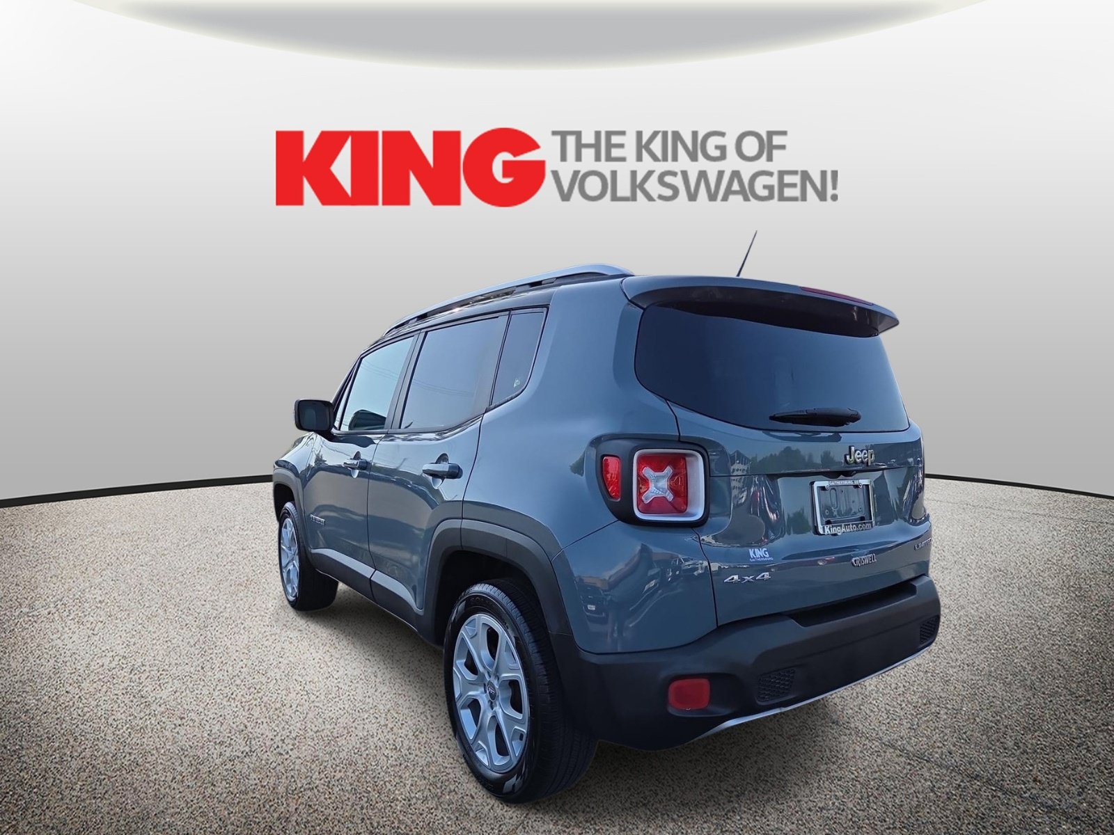 Used 2017 Jeep Renegade Limited AWD/4WD image 6