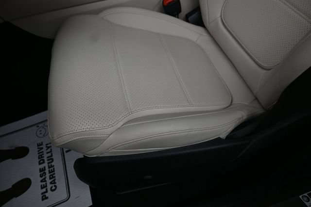 Used 2023 Mercedes-Benz GLC 300 4MATIC image 22