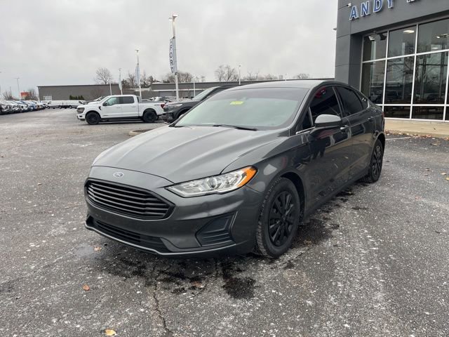 Used 2020 Ford Fusion S image 2