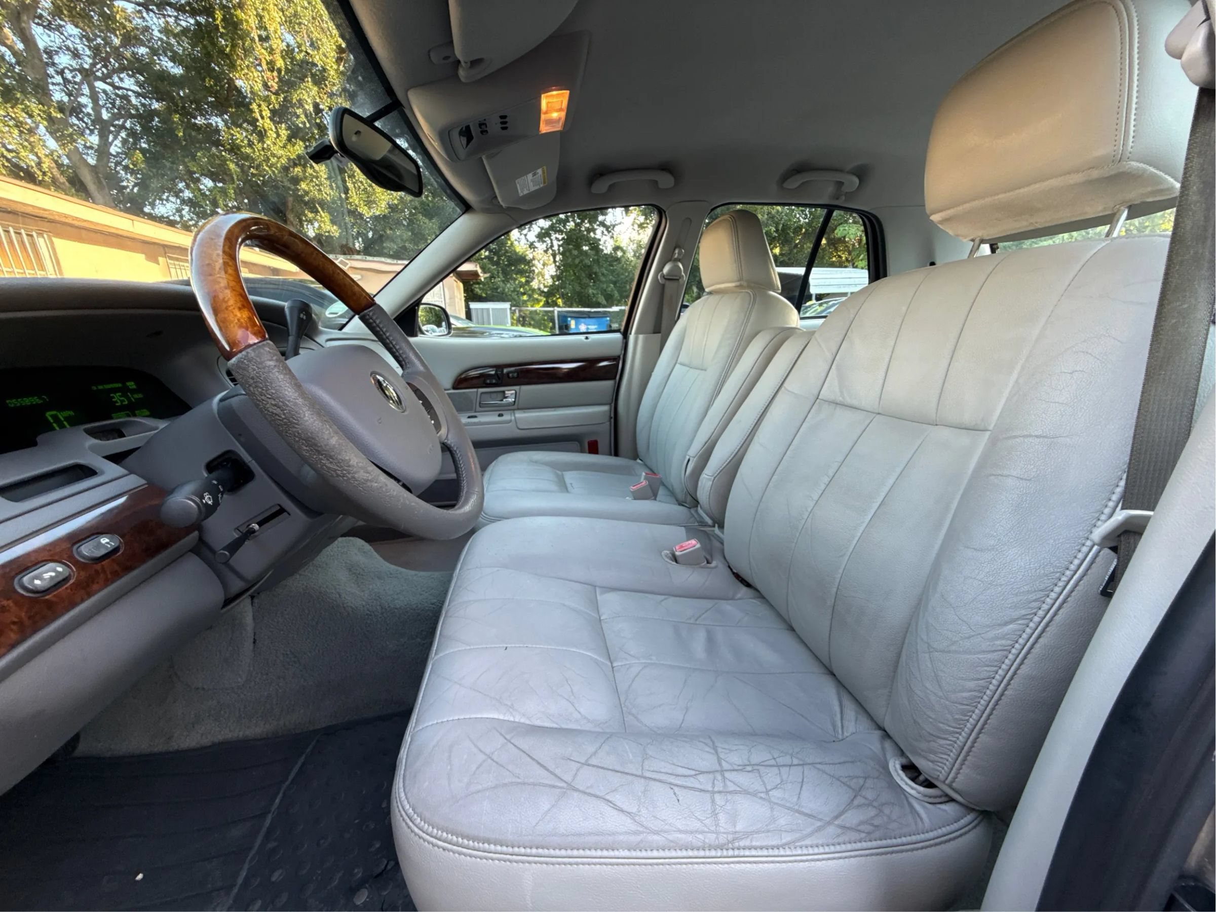 Used 2005 Mercury Grand Marquis LS RWD image 11