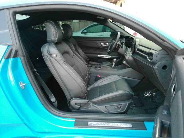 Used 2025 Ford Mustang GT Premium RWD image 18