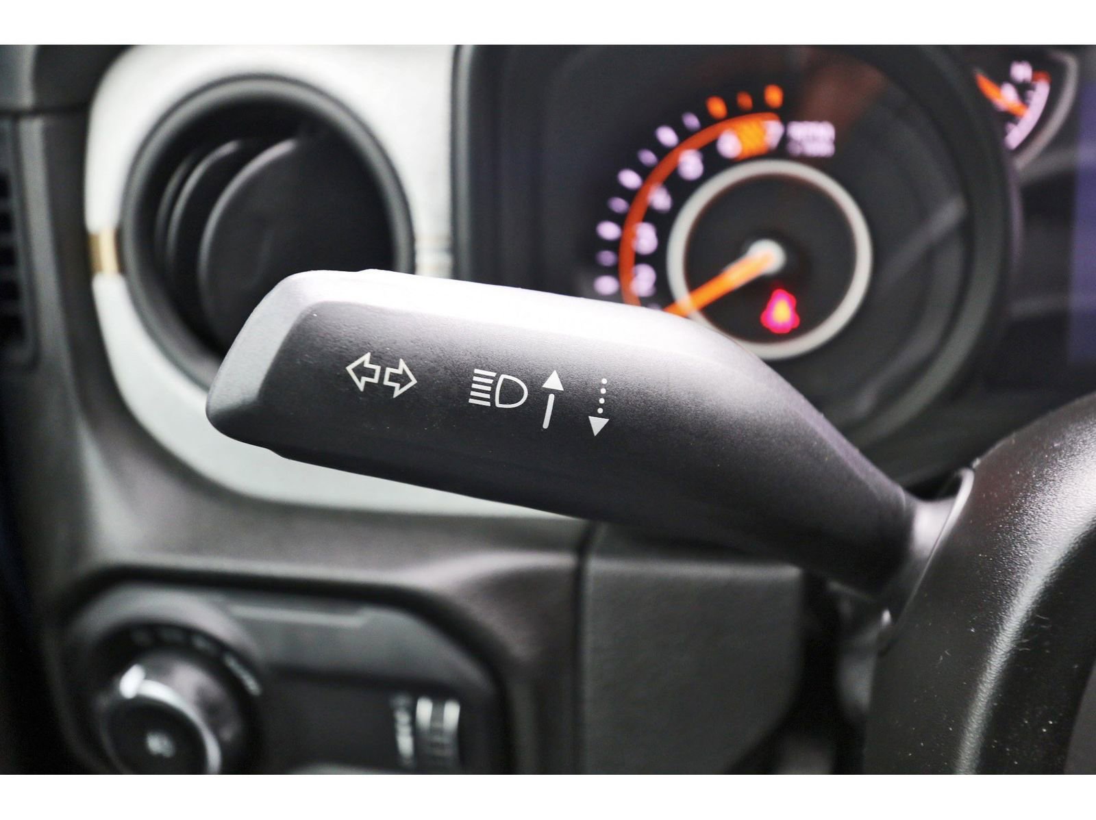 Used 2024 Jeep Wrangler Sport S image 20