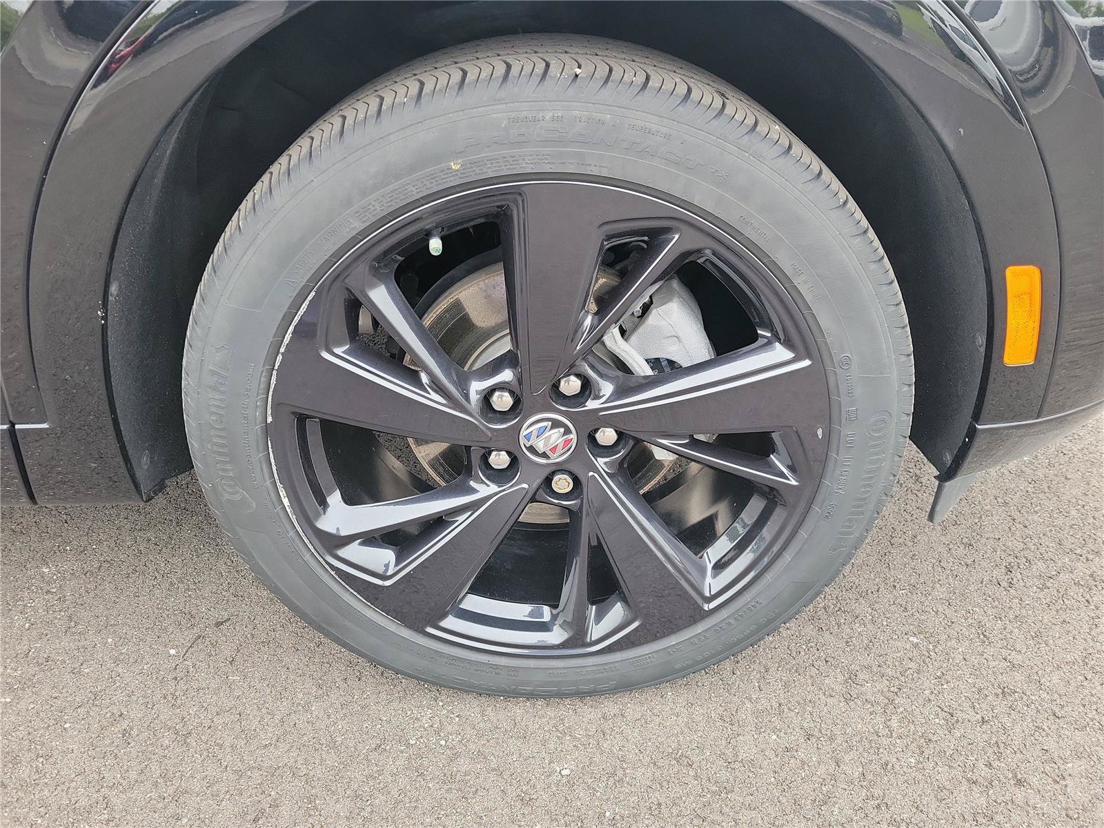 Used 2023 Buick Envision Essence w/ Sport Touring Package AWD/4WD image 6