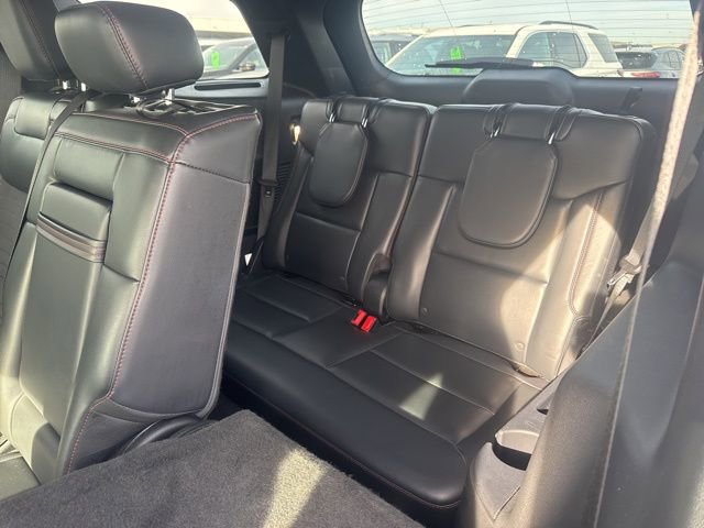 Used 2025 Ford Explorer ST-Line w/ ST-Line Street Pack image 23