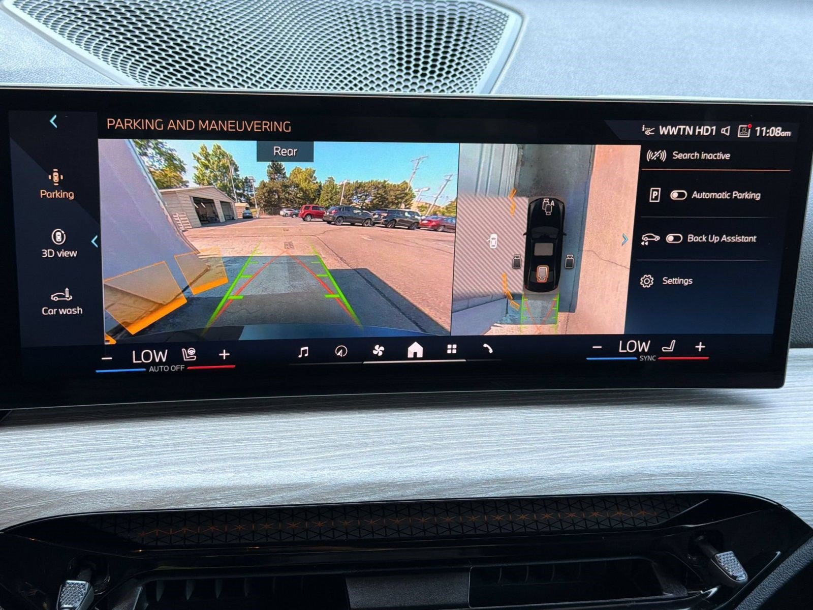 Used 2025 BMW 330i Sedan RWD image 19