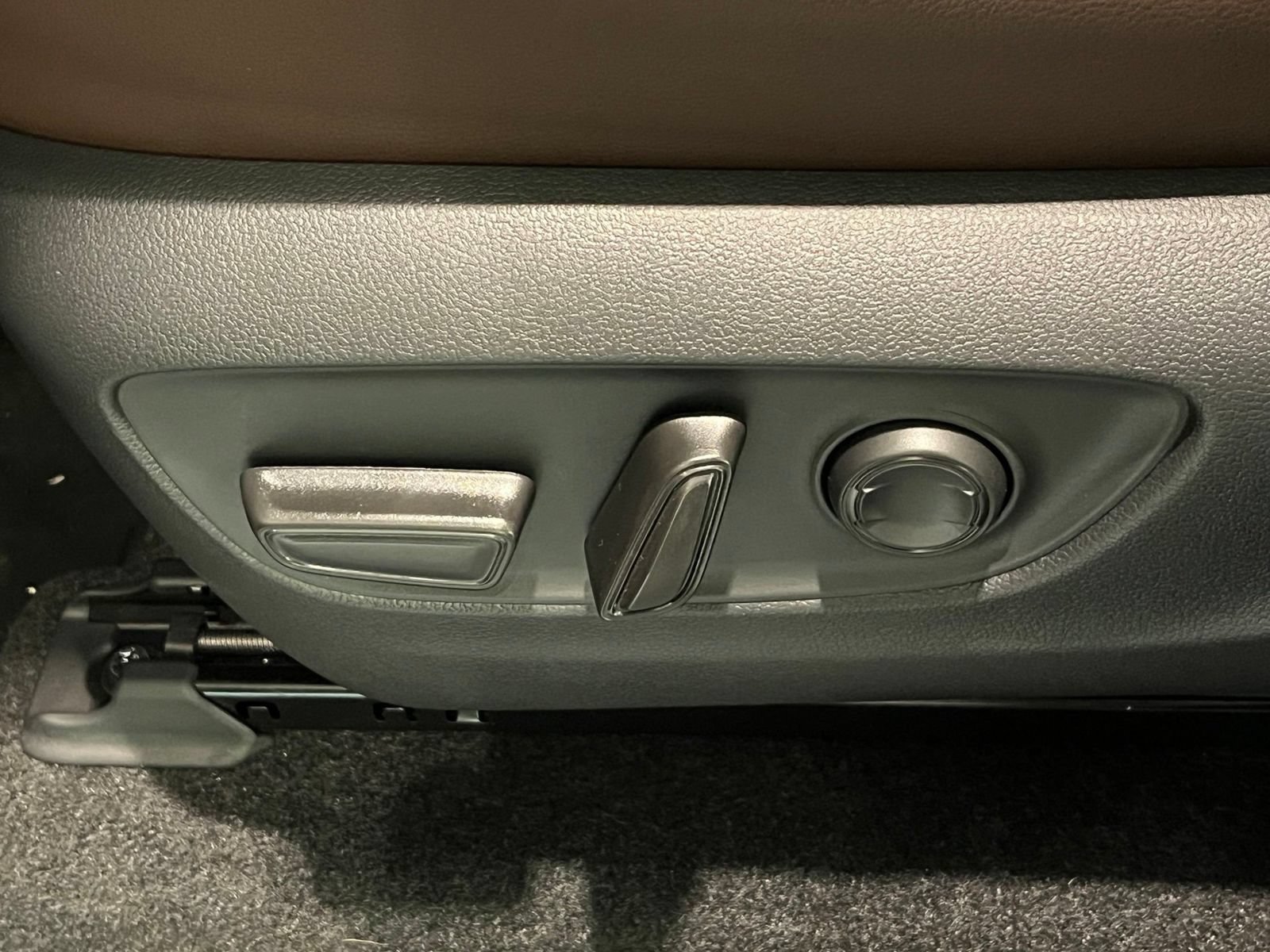 New 2027 Toyota Land Cruiser AWD/4WD image 17