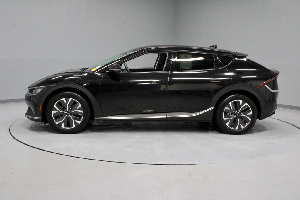 Used 2024 Kia EV6 Light AWD/4WD image 9