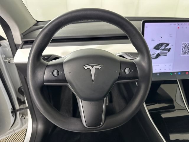 Used 2021 Tesla Model Y Long Range image 15