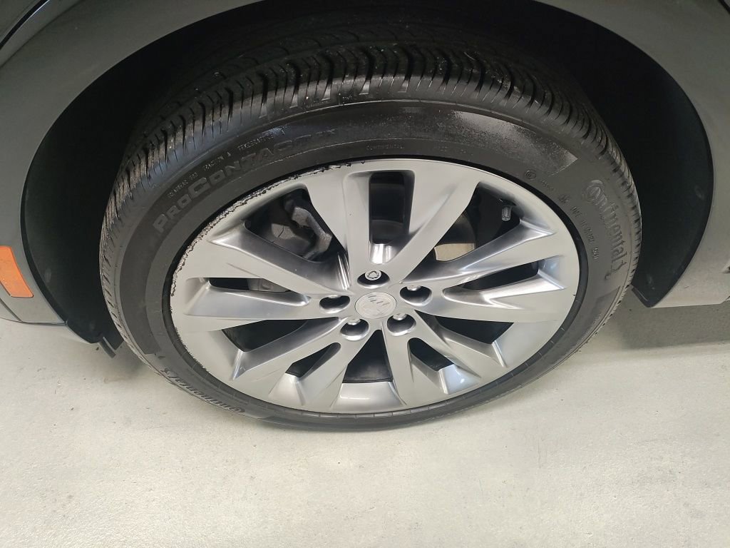 Used 2021 Buick Envision Avenir image 19