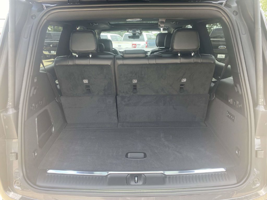 New 2026 Jeep Grand Wagoneer Summit w/ Premium Group III AWD/4WD image 38